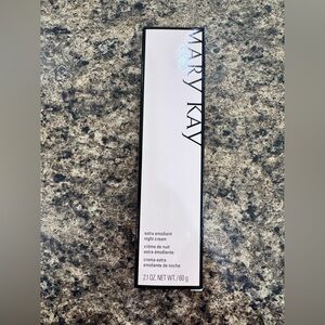 Mary Kay Extra Emollient Night Cream, 072682